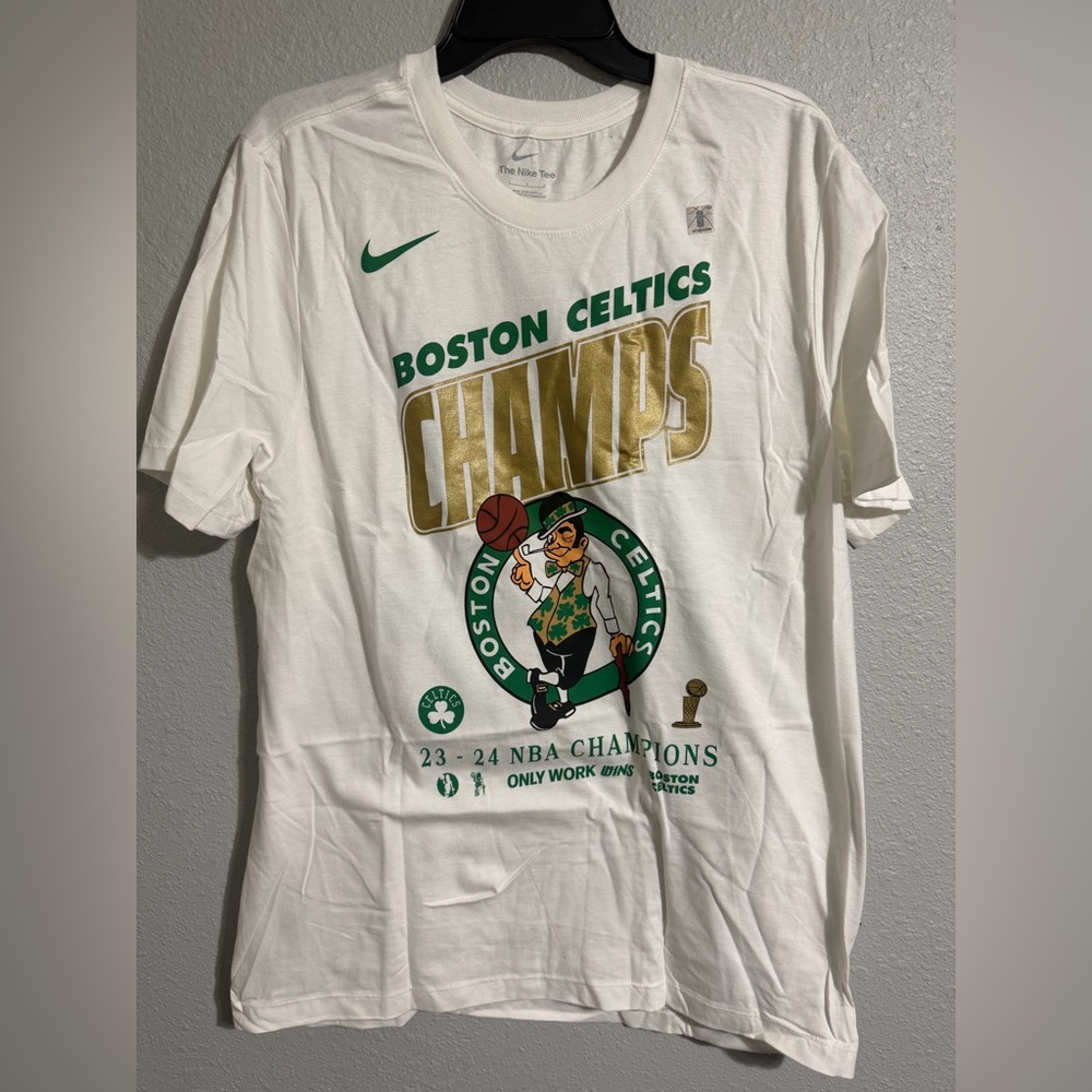 Celtics tee